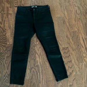 Abercrombie and Fitch High Rise Ankle Jeans Black